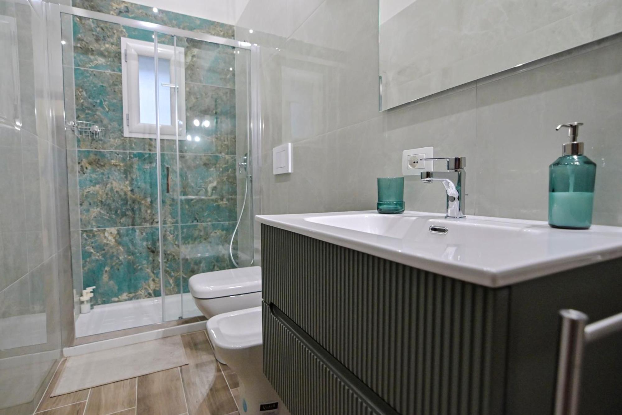 Cozy Central Residence Napoli Luaran gambar