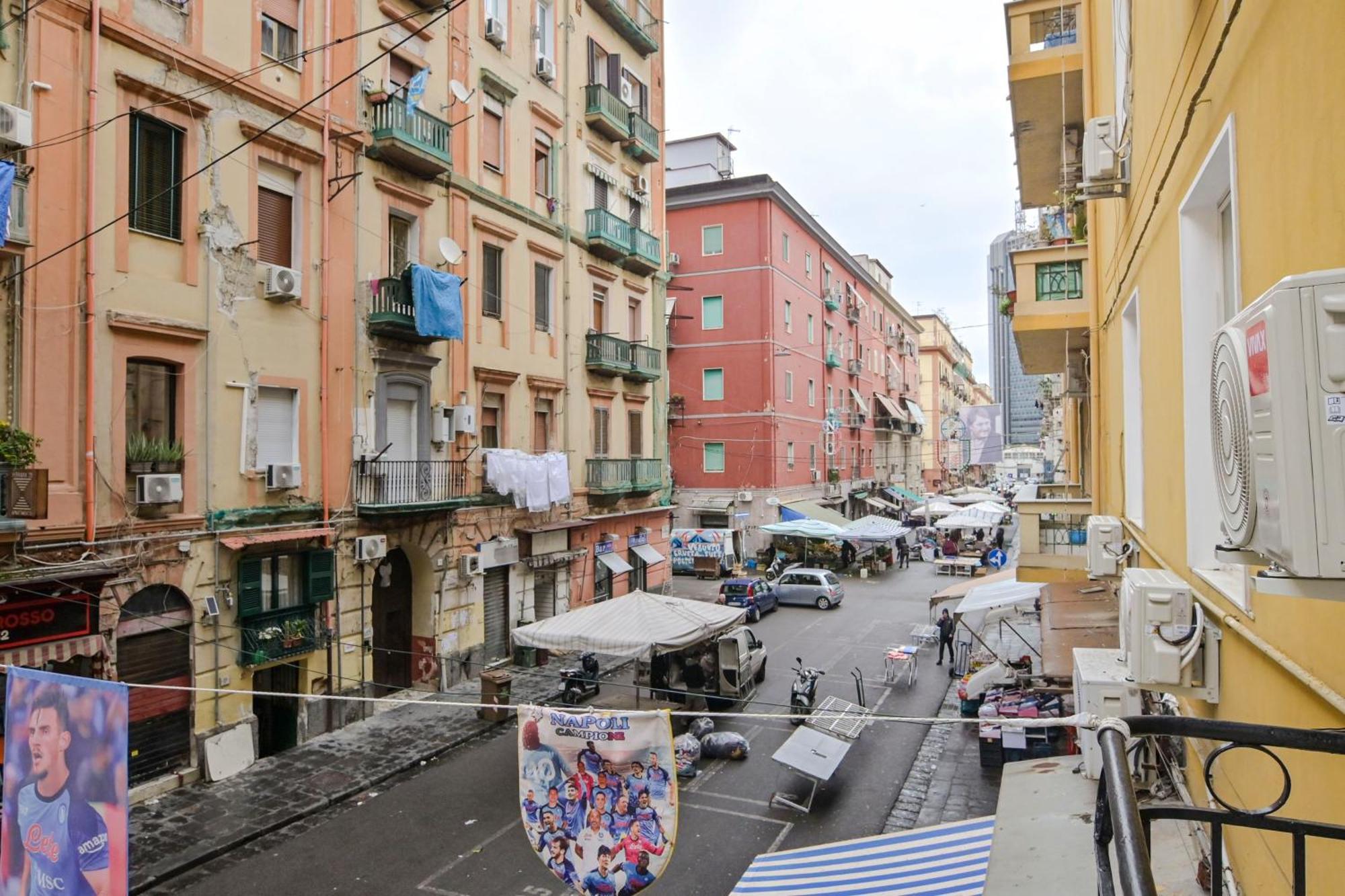 Cozy Central Residence Napoli Luaran gambar