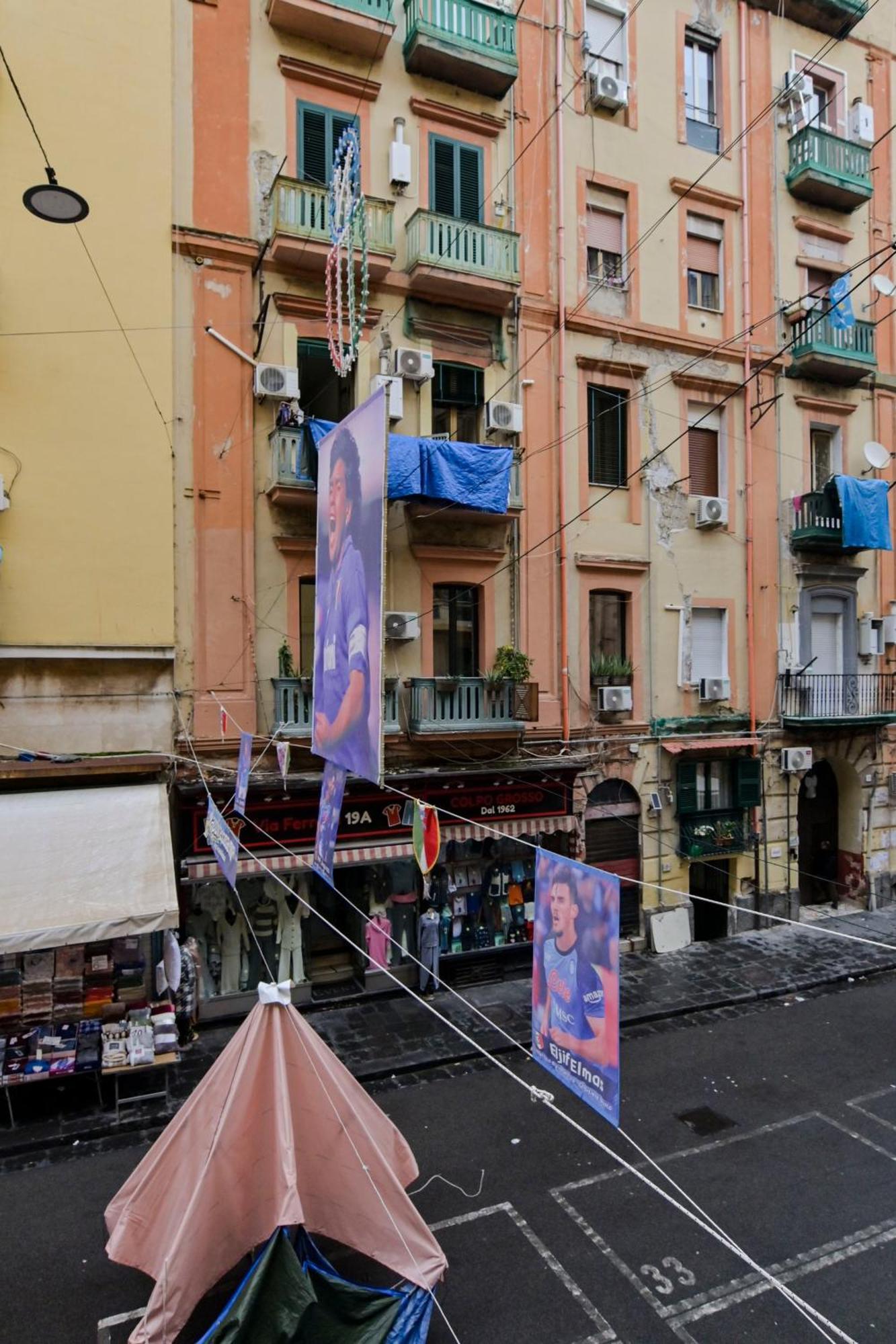 Cozy Central Residence Napoli Luaran gambar