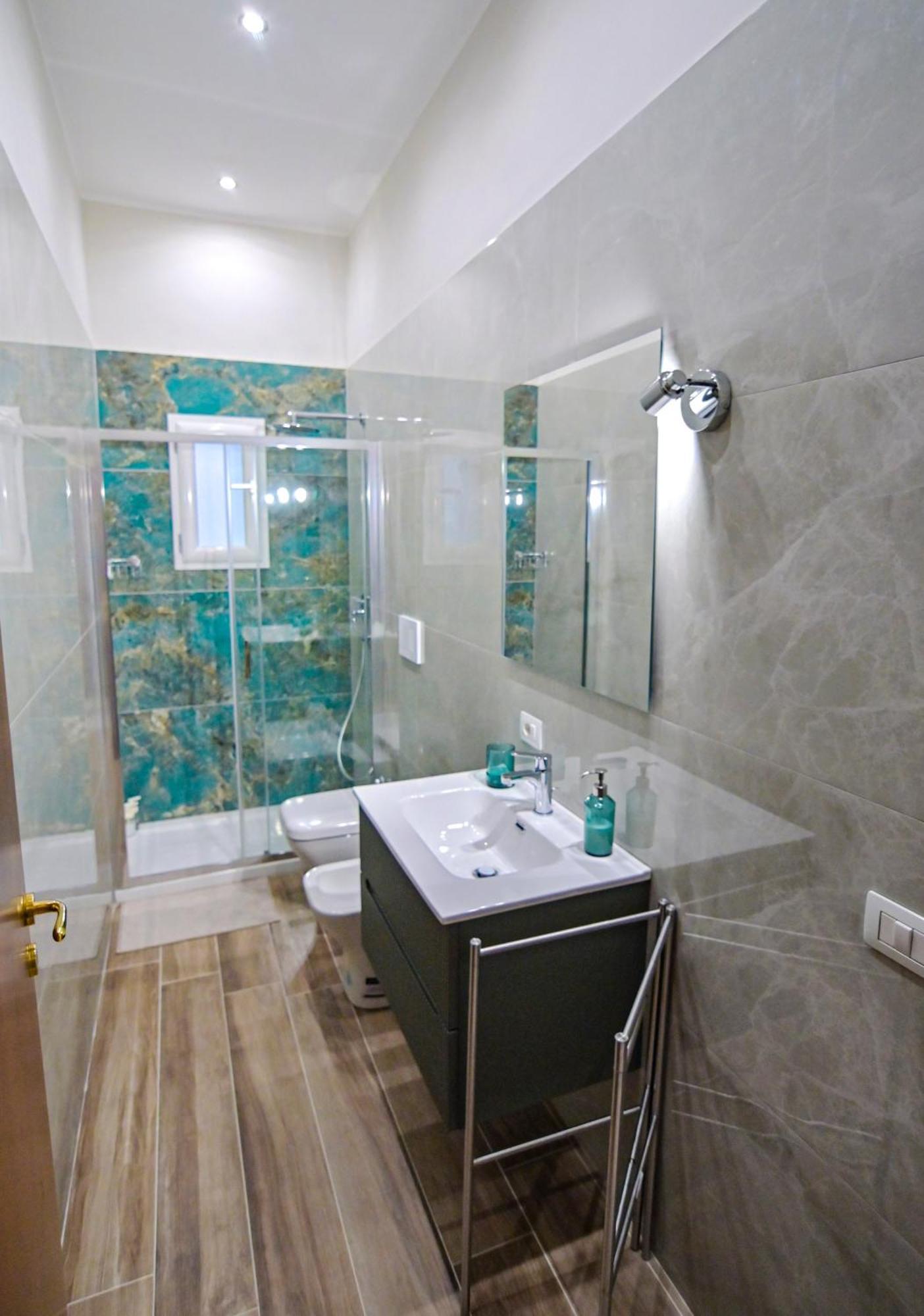 Cozy Central Residence Napoli Luaran gambar