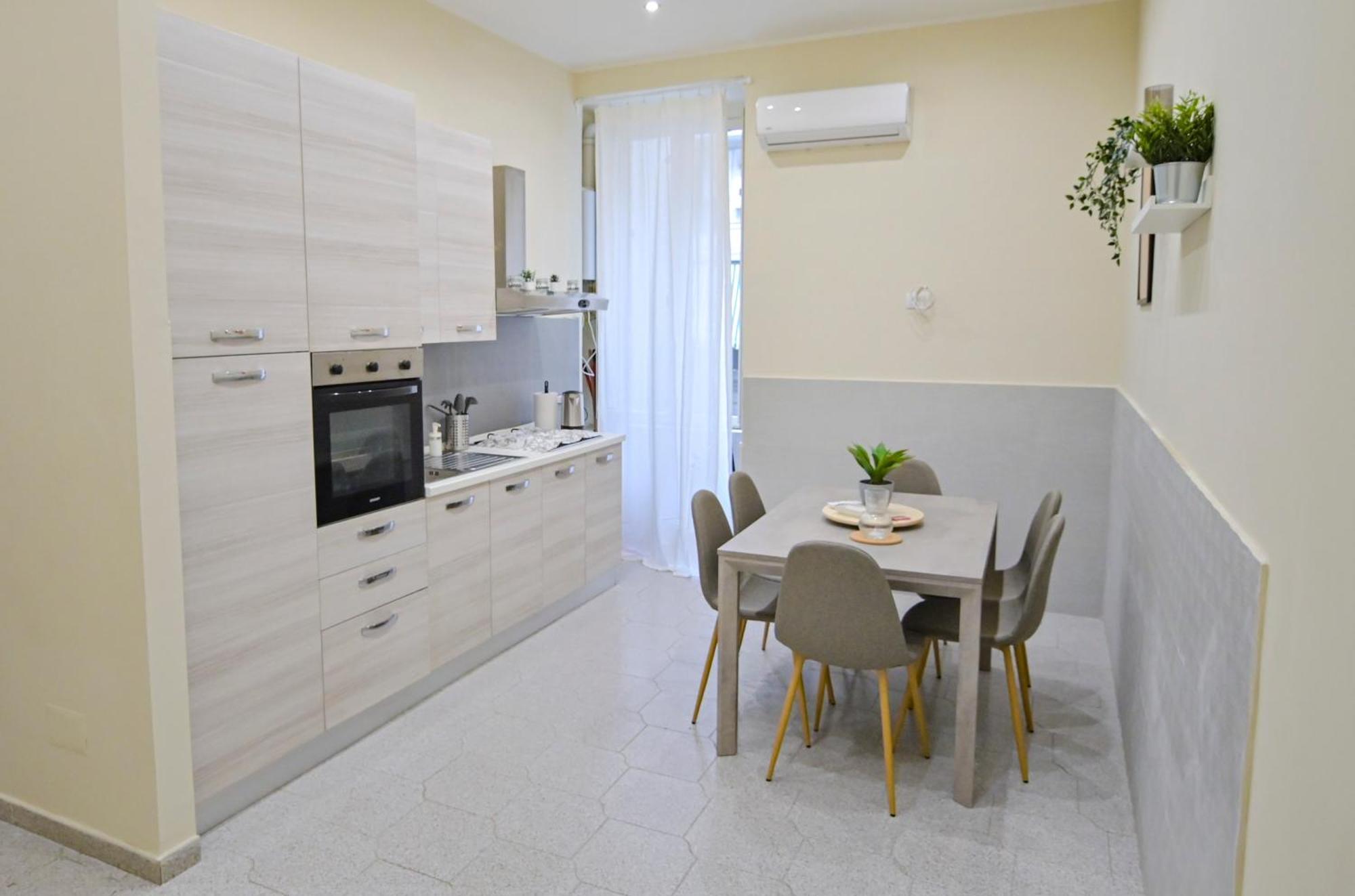 Cozy Central Residence Napoli Luaran gambar